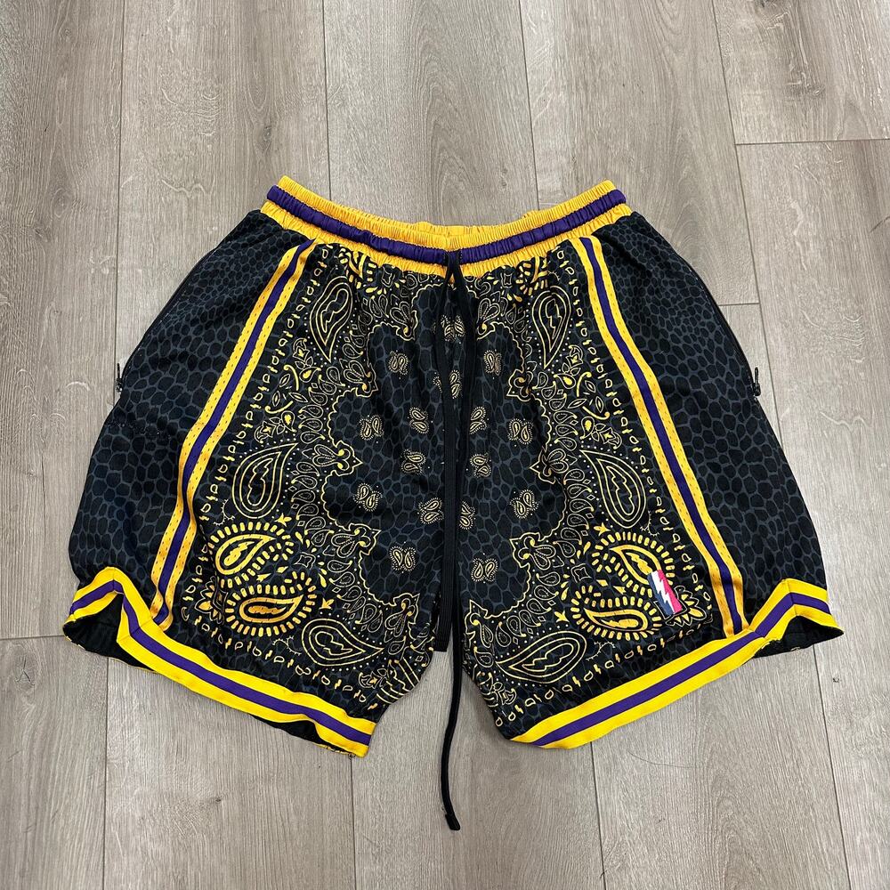 Trillest Collect and Select Kobe Bryant Black Mamba Shorts size Large L B21